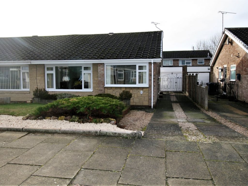 2 bed bungalow for sale in Lindrick Close, Bessacarr, Doncaster, South Yorkshire DN4, £160,000