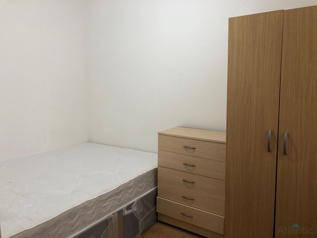 2 bed flat to rent in Buckthorne Road, Crofton Park, Lewisham SE4, £1,945 pcm