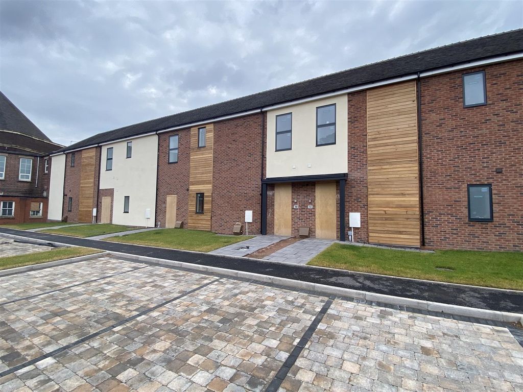 New home, 3 bed town house for sale in Chetwynd Court, Stafford ST17, £285,000