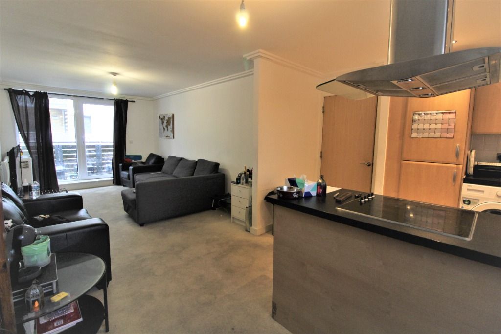 2 bed flat to rent in Fleet Street, Brighton BN1, £1,875 pcm