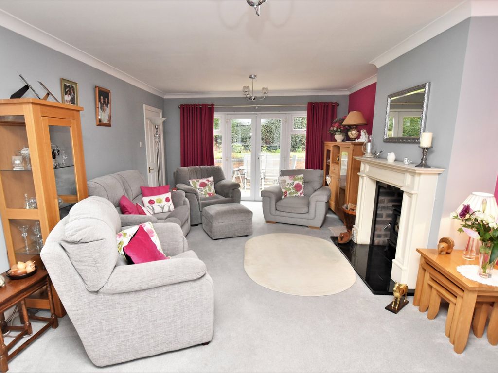 4 bed detached house for sale in Fox Hollow, Loggerheads, Market Drayton TF9, £370,000