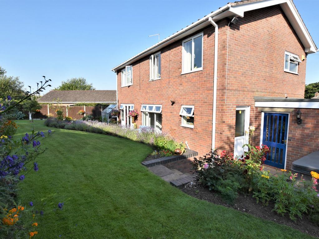 4 bed detached house for sale in Fox Hollow, Loggerheads, Market Drayton TF9, £370,000