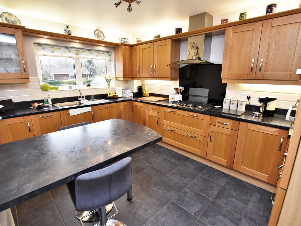 4 bed detached house for sale in Fox Hollow, Loggerheads, Market Drayton TF9, £370,000