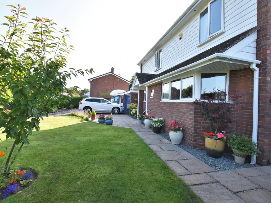 4 bed detached house for sale in Fox Hollow, Loggerheads, Market Drayton TF9, £370,000