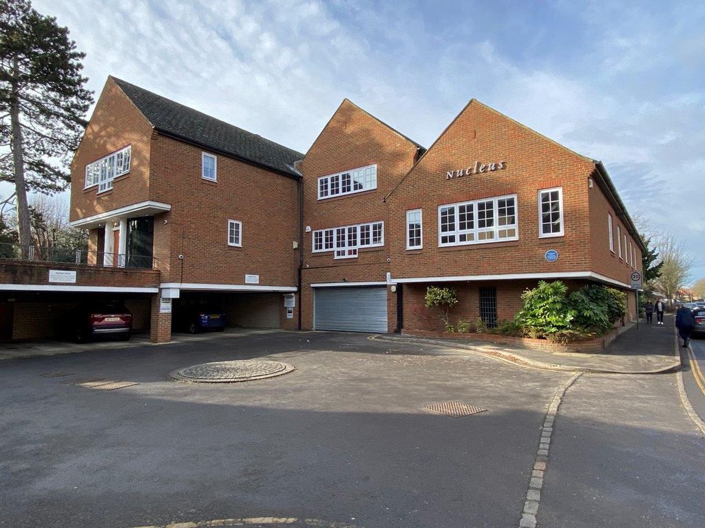 Office to let in Summer Road, Thames Ditton KT7, Non quoting