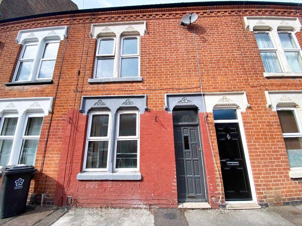 3 bed terraced house to rent in Bede Street, City Centre, Leicester LE3, £412 pcm