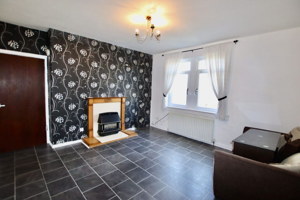 2 bed flat for sale in Mack Street, Airdrie ML6, £59,999