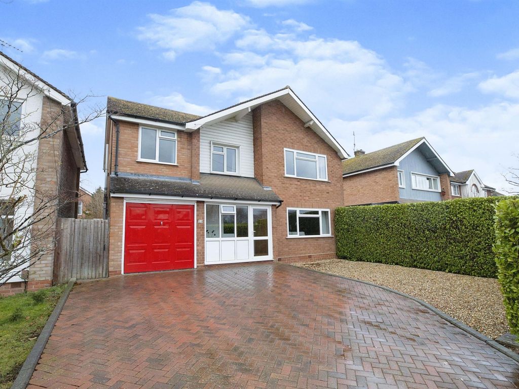 4 bed detached house for sale in Sidelands Road, Stratford-Upon-Avon CV37, £500,000