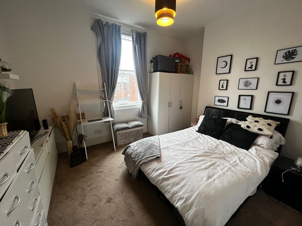 1 bed flat to rent in Bridge Street, Walsall WS1, £650 pcm