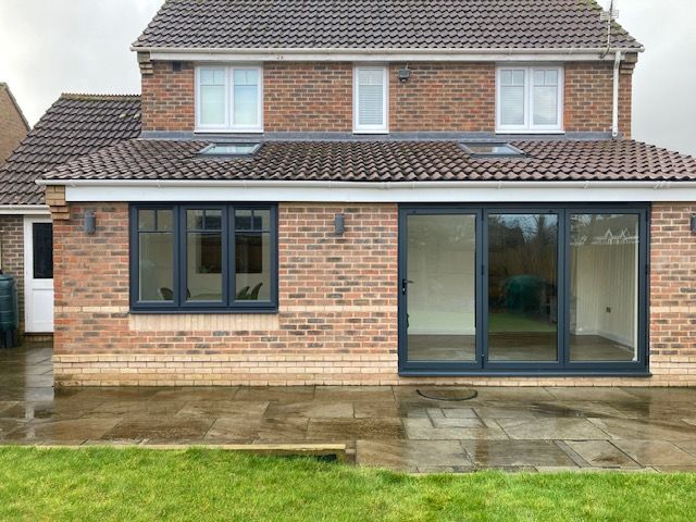 3 bed detached house for sale in Aldbourne Close, Hungerford RG17, £525,000