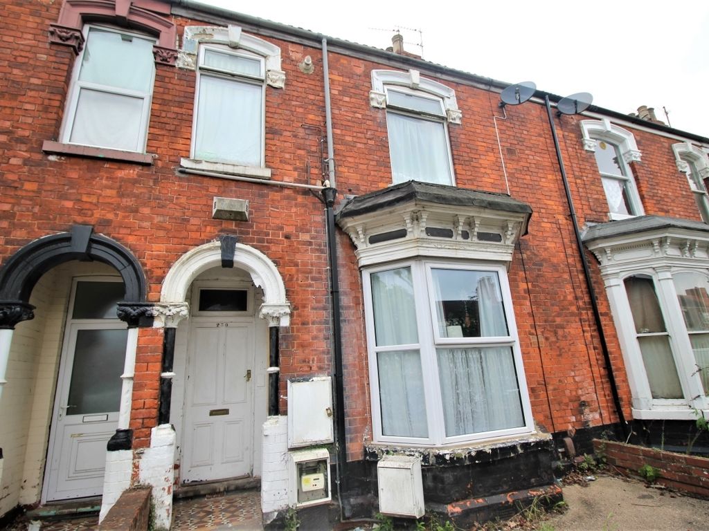 3 bed flat for sale in Hainton Avenue, Grimsby, South Humberside DN32, £50,000