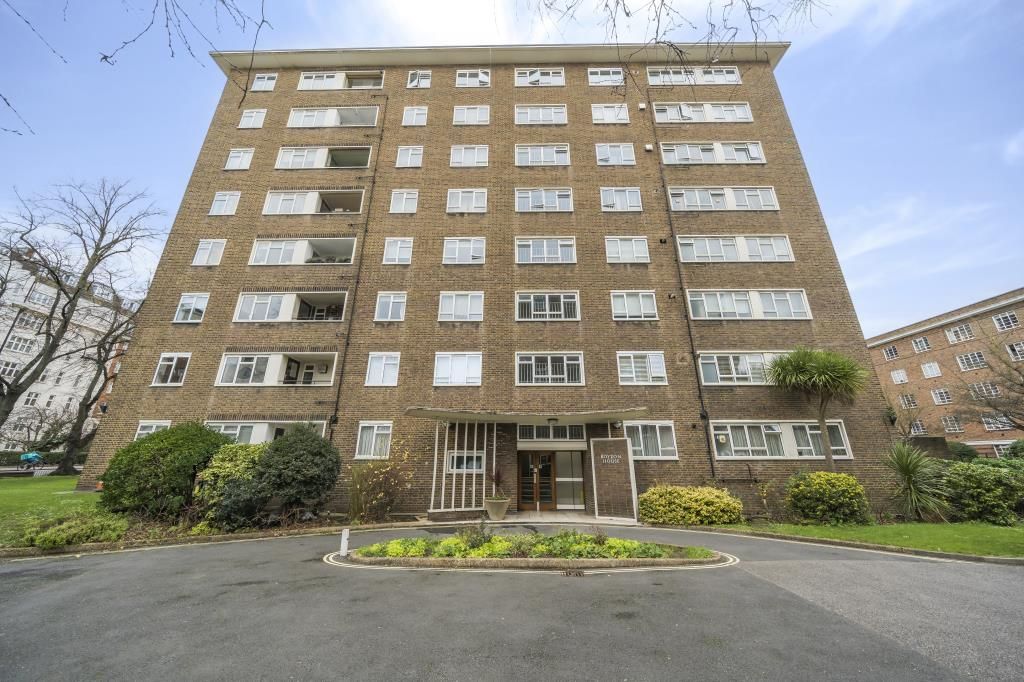 1 bed flat for sale in Boyton House, St John's Wood NW8, £475,000
