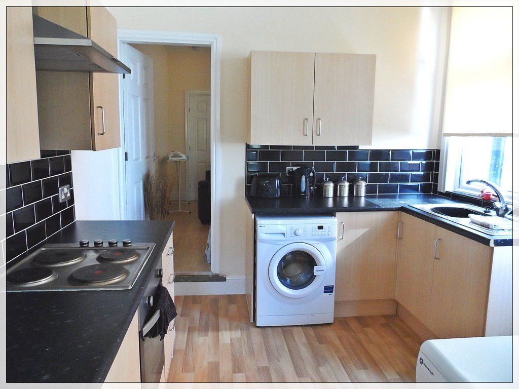 Room to rent in Watch House Lane, Doncaster DN5, £433 pcm