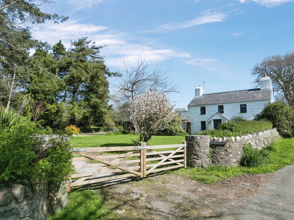 4 bed cottage for sale in Abererch, Pwllheli, Gwynedd LL53, £540,000