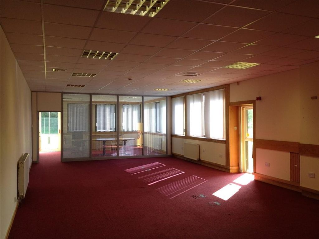 Serviced office to let in Kirkton North, Livingston EH54, £1,200 pa