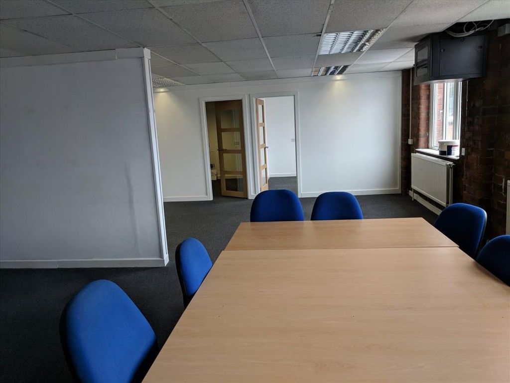 Serviced office to let in Summer Lane, Mclintocks Business Centre, Barnsley, Barnsley S70, £1,200 pa
