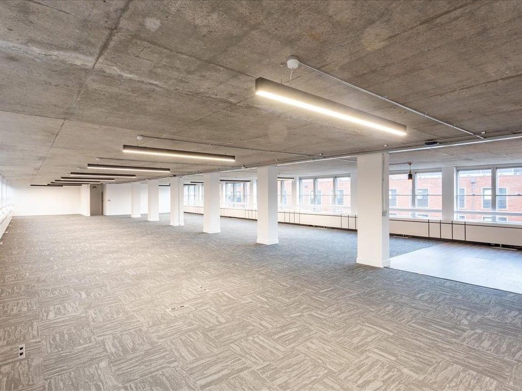 Office to let in 05 Fitzalan Place, Trafalgar House, Cardiff CF24, £5,544 pa