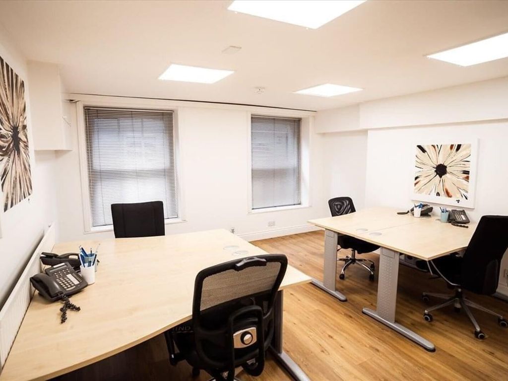 Serviced office to let in 10 Poole Hill, Clifton House, Bournemouth BH2, £2,580 pa
