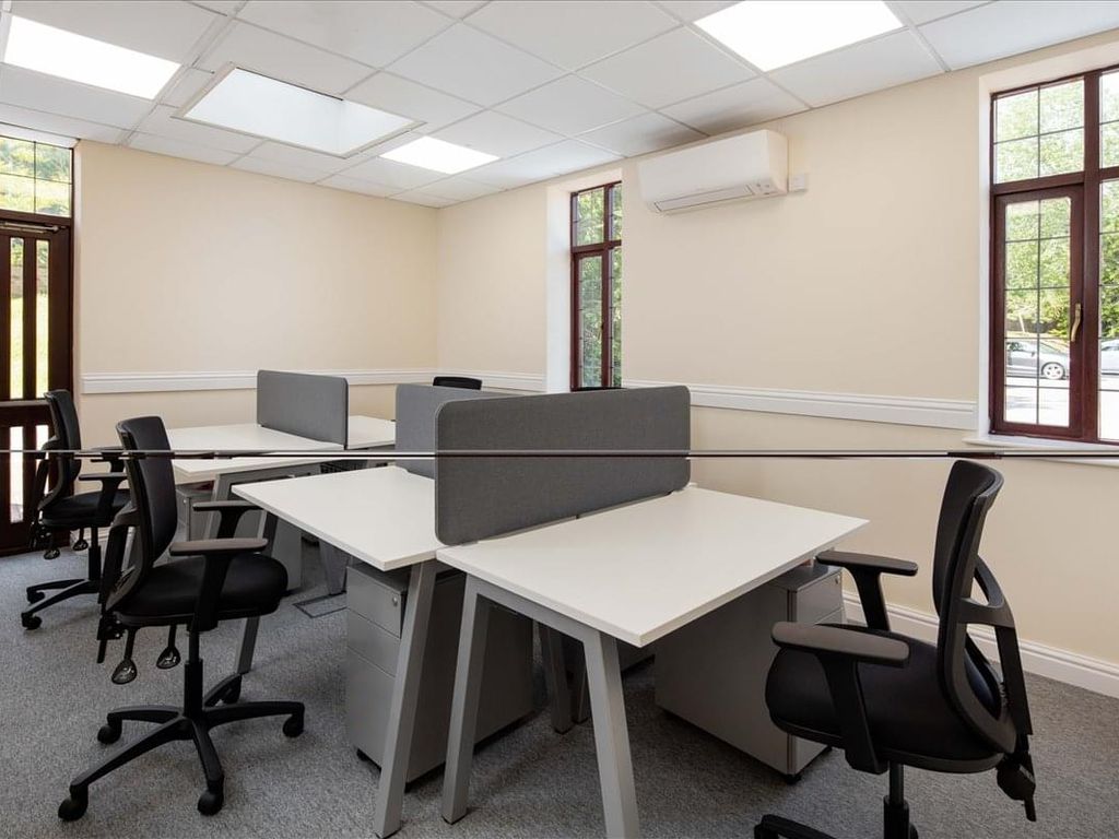 Serviced office to let in Taunton, England, United Kingdom TA1, £3,000 pa