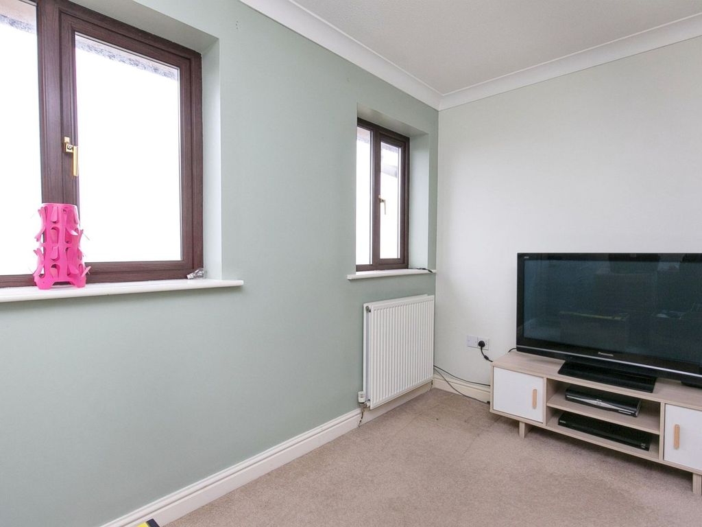 5 bed detached house for sale in Lon Pendyffryn, Abergele LL22, £420,000