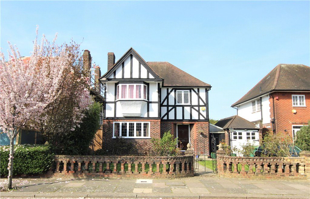 3 bed detached house for sale in Beaufort Road, London W5, £1,500,000