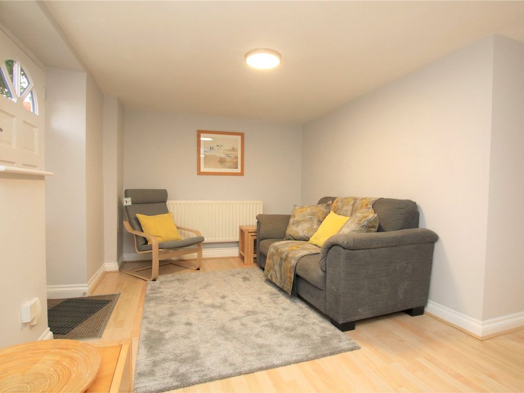 1 bed flat to rent in Lorne Street, Reading, Berkshire RG1, £1,095 pcm