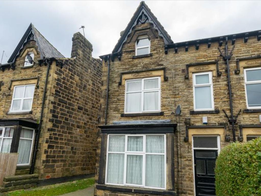 5 bed semi-detached house for sale in Hollyshaw Lane, Halton, Leeds LS15, £389,500