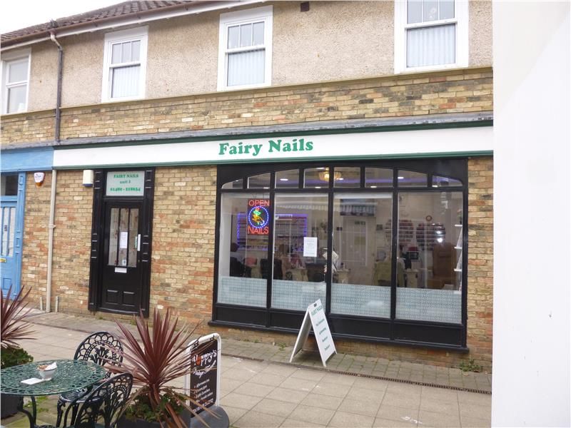 Retail premises to let in Unit 3, Church Walk, St. Neots, Cambridgeshire PE19, £13,500 pa