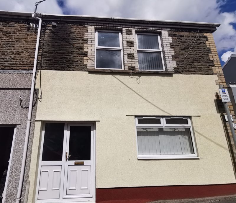 1 bed flat to rent in Van Road, Caerphilly CF83, £750 pcm