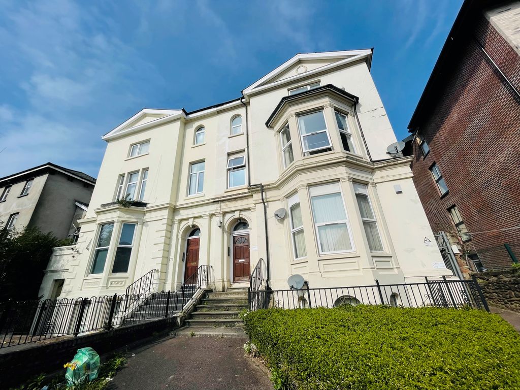 1 bed flat to rent in Newport Road, Roath, Cardiff CF24, £700 pcm
