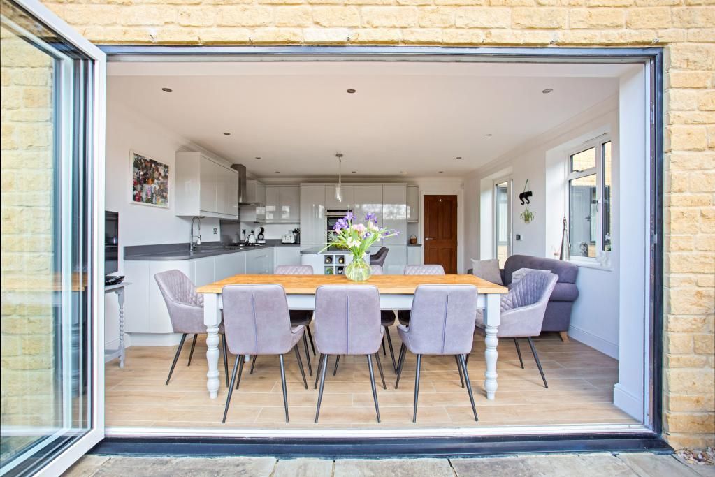 5 bed detached house for sale in Bourton-On-The-Water, Gloucestershire GL54, £995,000