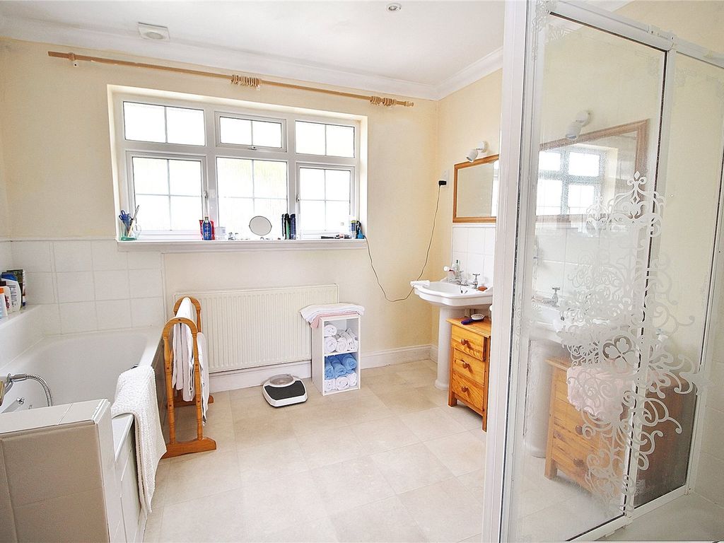 3 bed bungalow for sale in Lime Road, Findon, Worthing BN14, £600,000