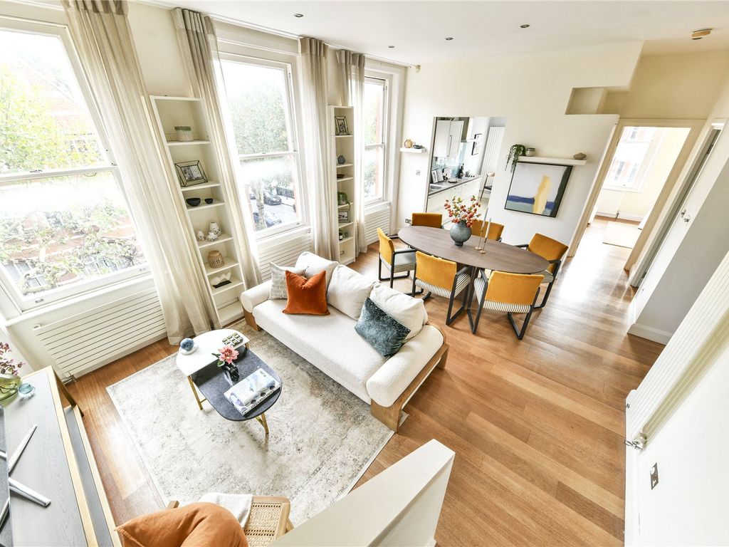 2 bed flat for sale in Bramham Gardens, London SW5, £1,625,000