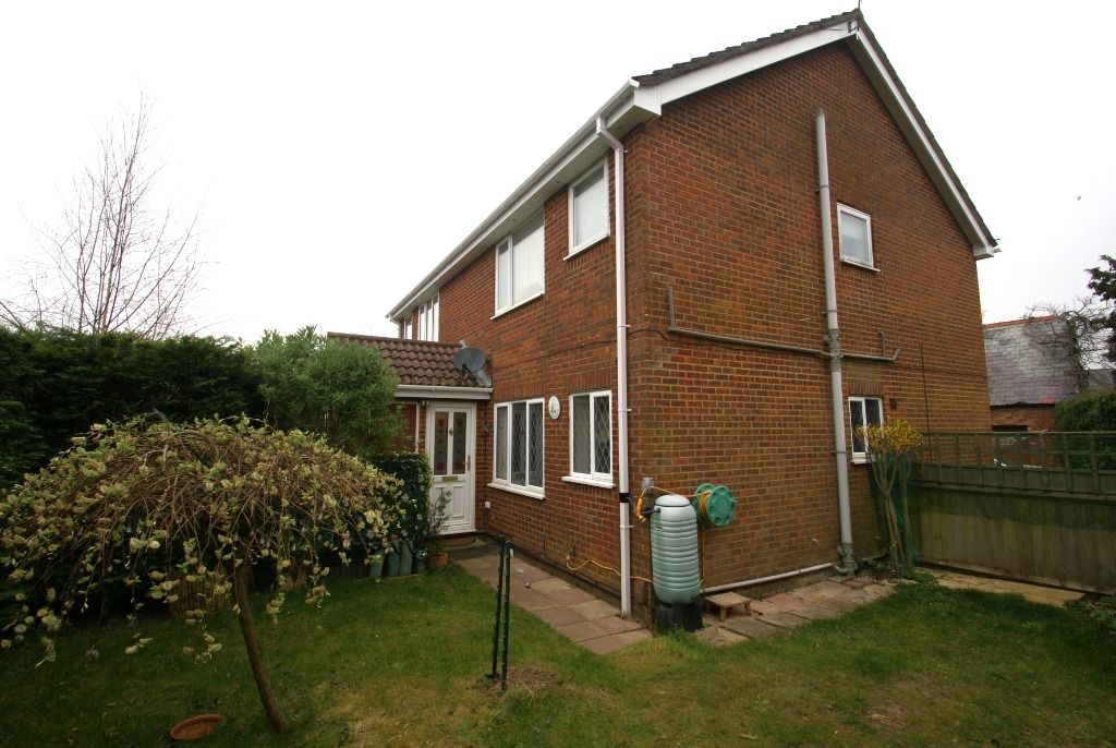 1 bed flat to rent in Eleanor Court, Ludgershall SP11, £845 pcm