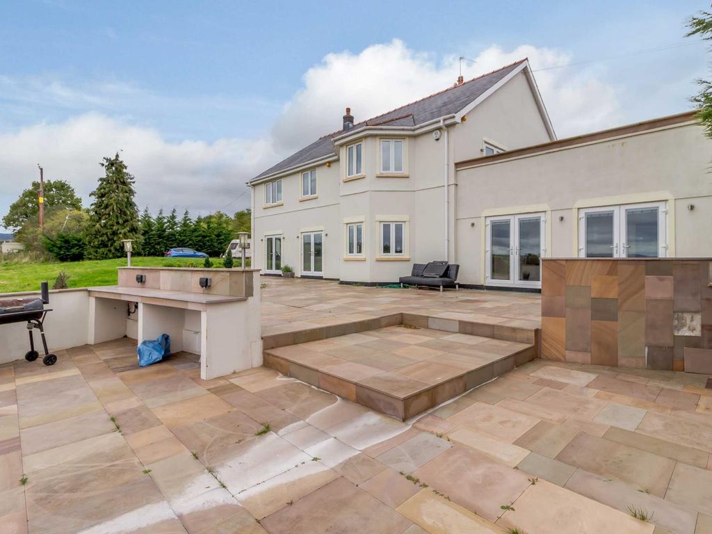 5 bed detached house for sale in Pencoed Lane, Llanmartin. Newport, Gwent NP18, £950,000
