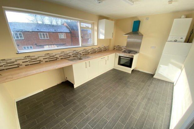 3 bed flat to rent in 31 North Street, Loughborough LE12, £825 pcm