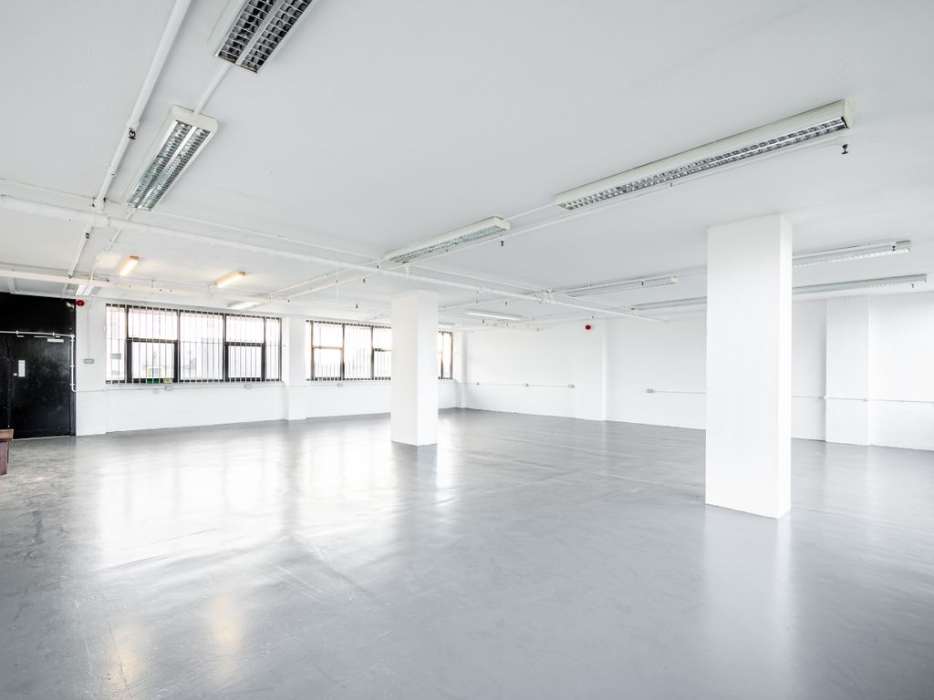 Office to let in Unit 55 Regent Studios, 8 Andrews Road, London Fields, London E8, £40,224 pa