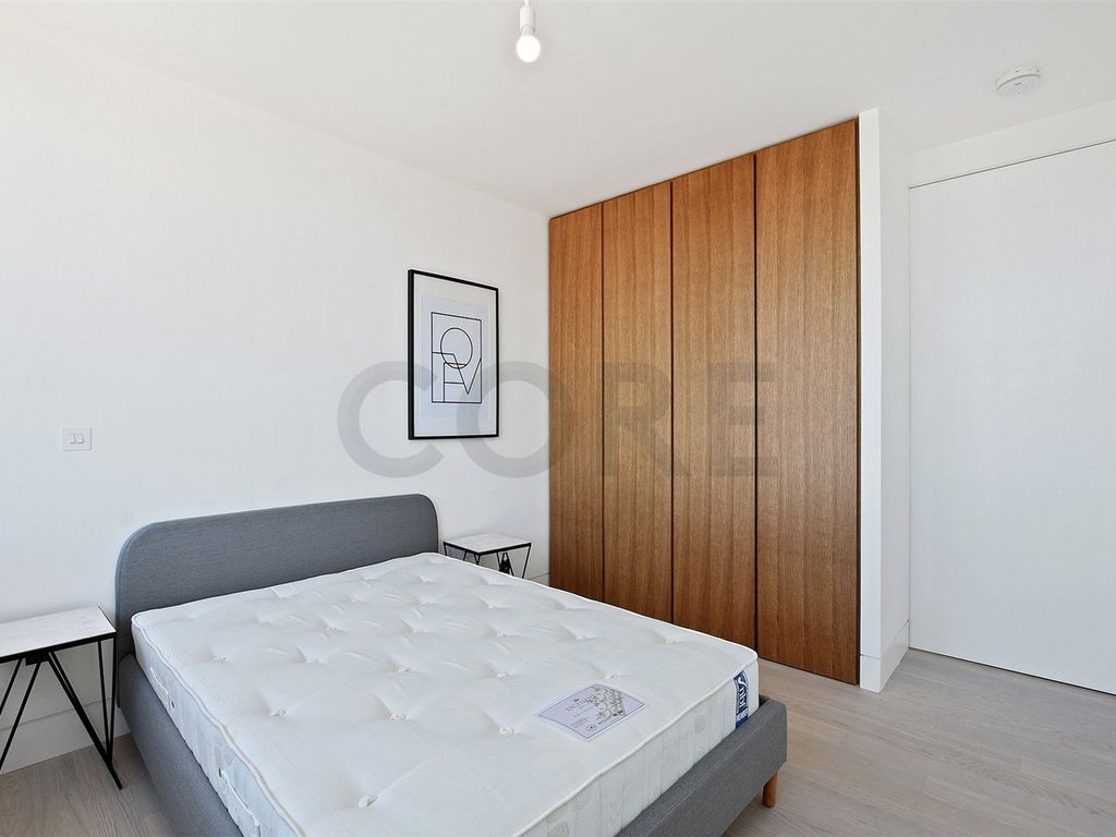 2 bed flat to rent in Penn Street, Hoxton, London N1, £3,650 pcm