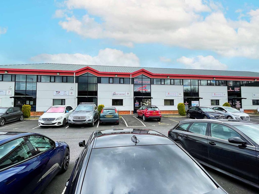 Office to let in Lions Drive, Blackburn BB1, £17,000 pa