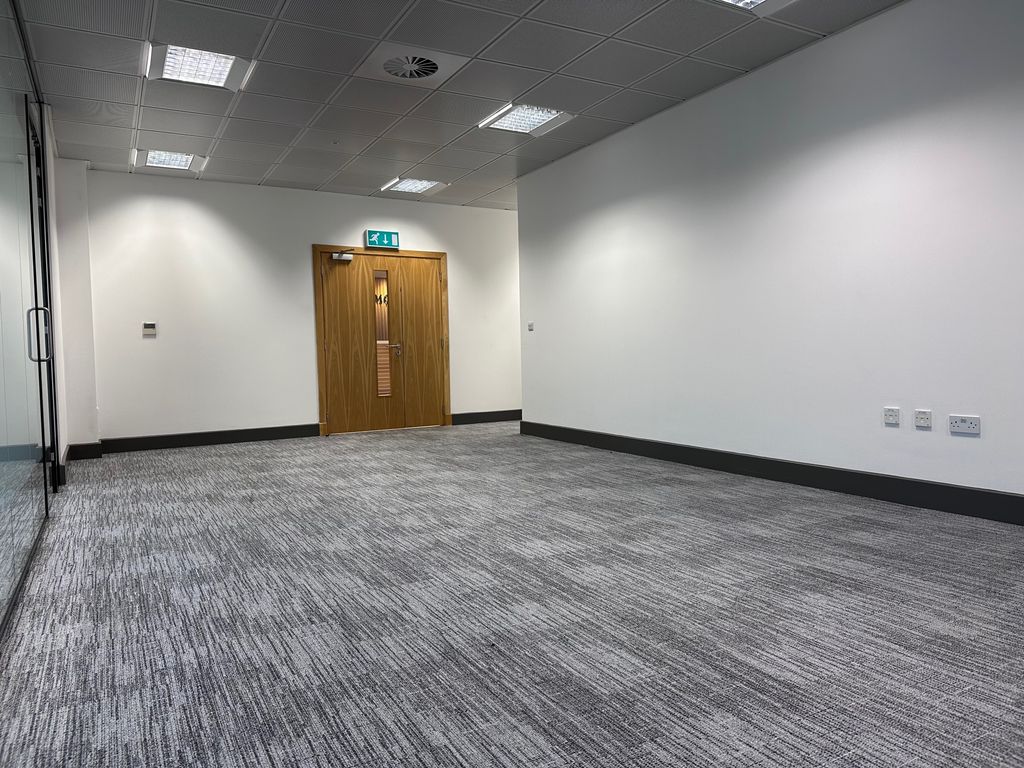 Office to let in Churchill Way, Cardiff CF10, Non quoting