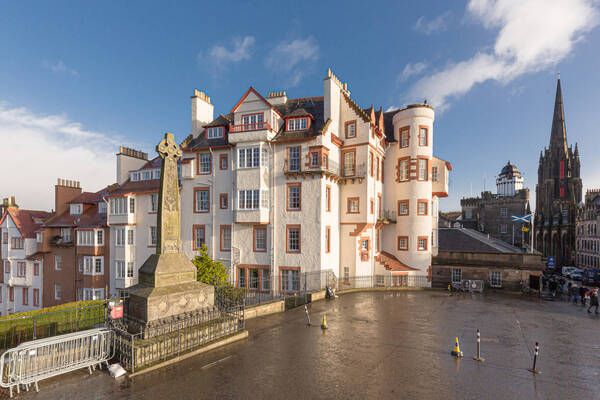 4 bed flat for sale in Ramsay Garden, Old Town, Edinburgh EH1, £1,100,000