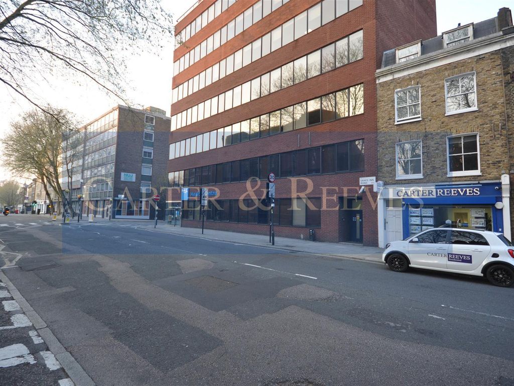 2 bed flat for sale in Gray's Inn Road, London WC1X, £675,000