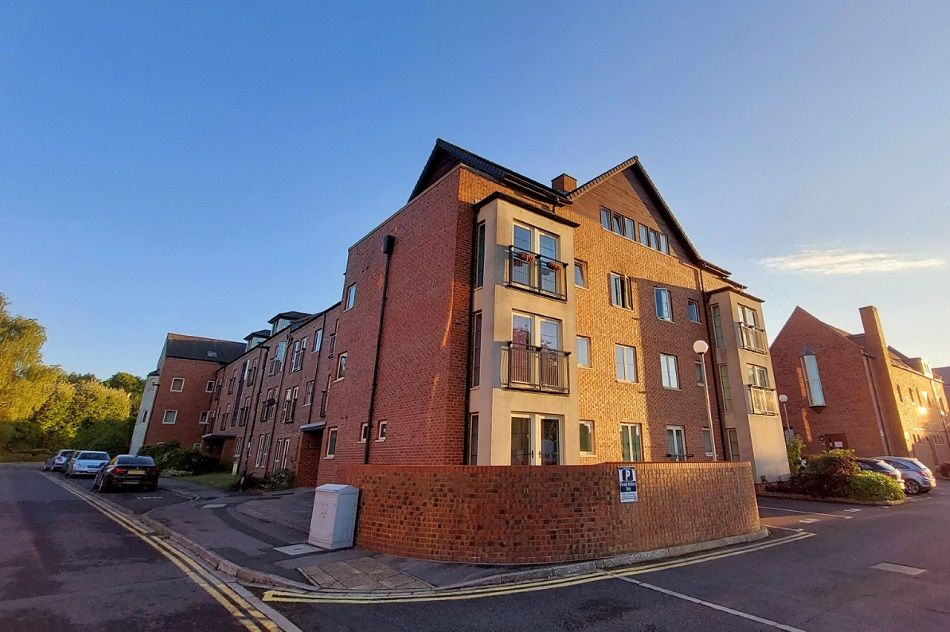 2 bed flat for sale in Lawrence Square, Lawrence Street, York YO10, £329,000