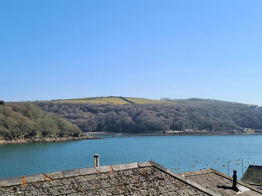 2 bed cottage for sale in North Street, Fowey PL23, £460,000