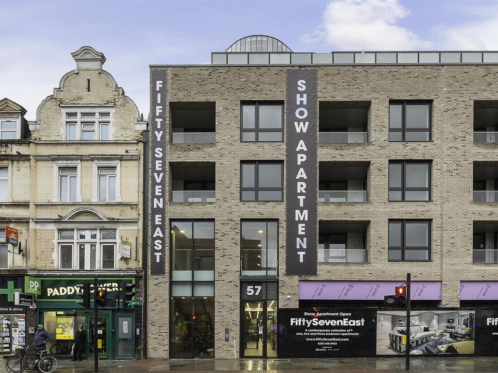 1 bed flat for sale in Fiftyseveneast, Kingsland High St, Dalston E8, £525,000