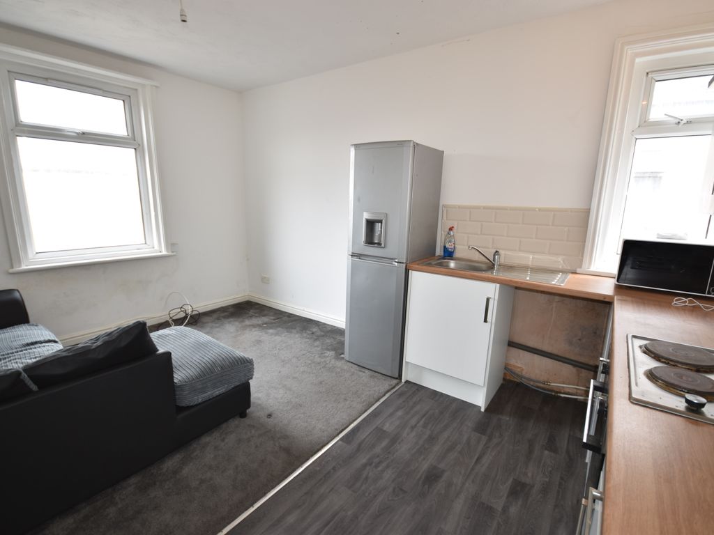 1 bed flat to rent in Egerton Road, Blackpool FY1, £390 pcm