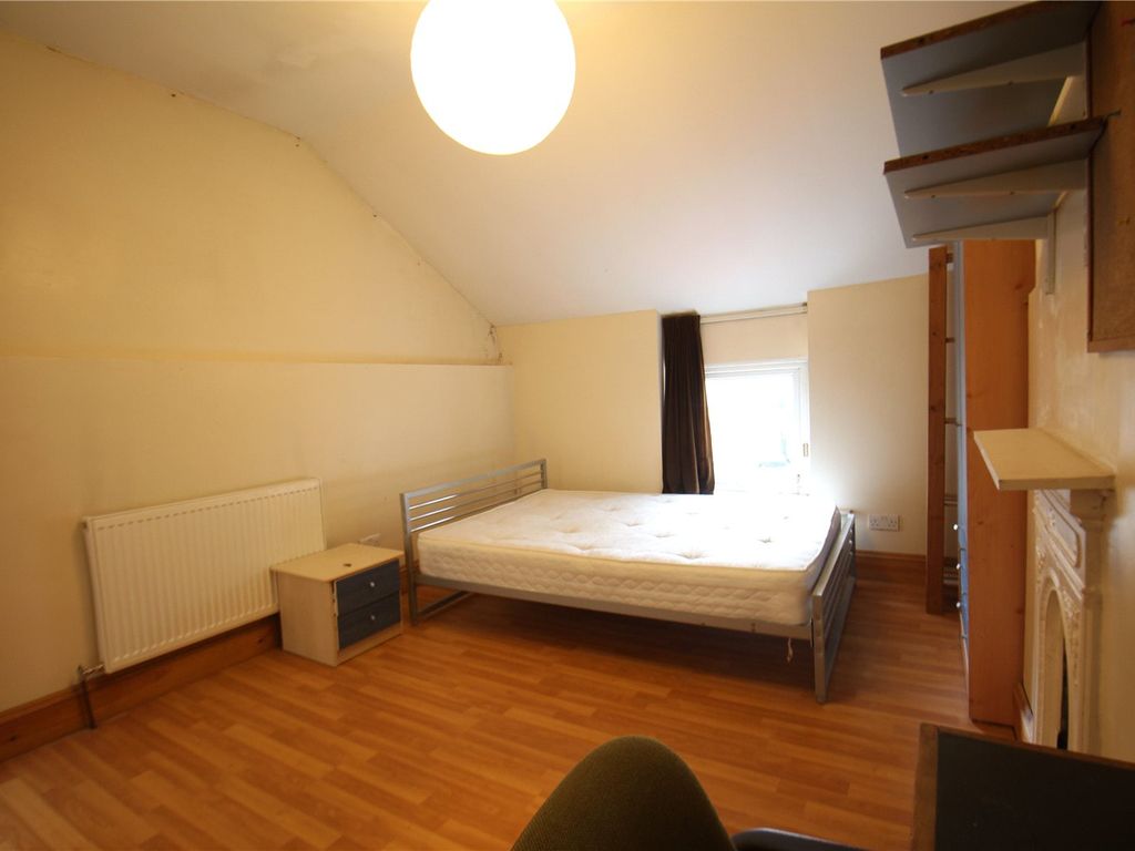 8 bed detached house to rent in Zetland Road, Bristol, Somerset BS6, £6,000 pcm