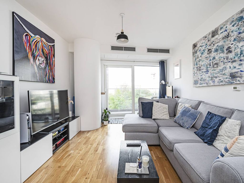 1 bed flat for sale in High Street, Stratford, London E15, £360,000