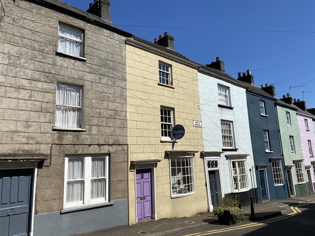 4 bed terraced house for sale in Bridge Street, Chepstow NP16, £370,000