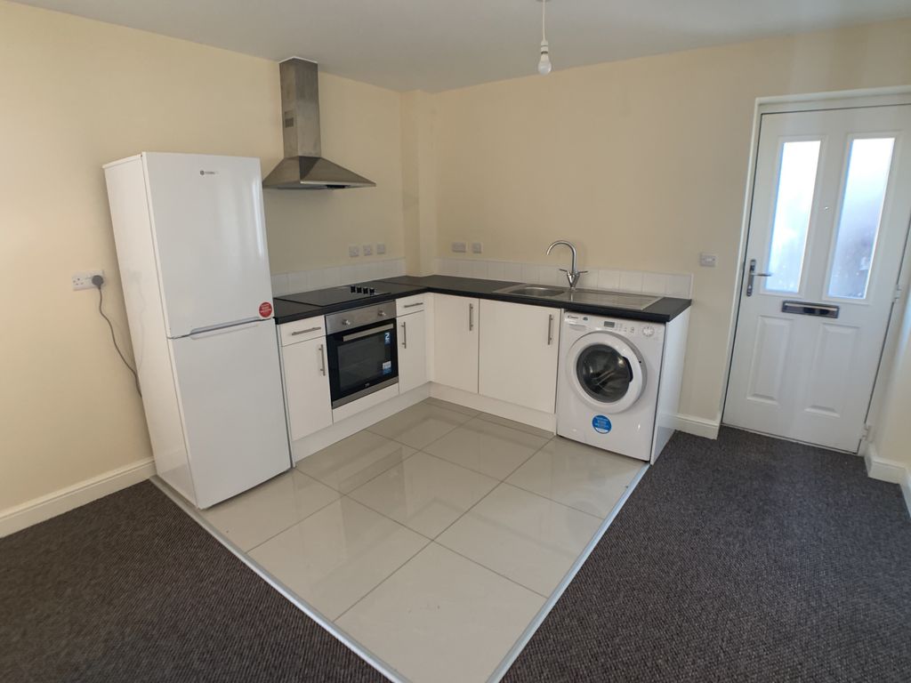 1 bed flat for sale in Moorcroft Apartments, Mcconnel Crescent, New Rossington DN11, £45,000